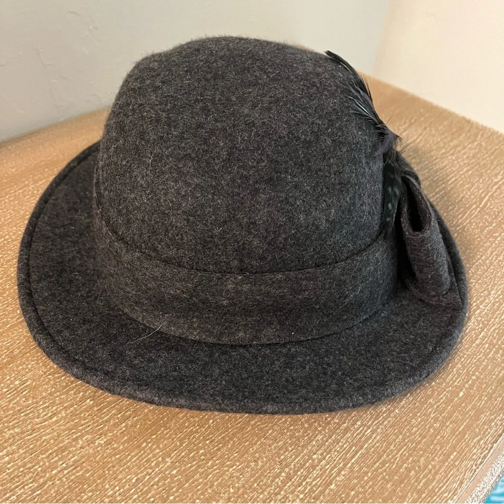 Elegant San Diego Hat Co Wool Gray Women's Hat with Feather Bow Accent - Picture 4 of 7